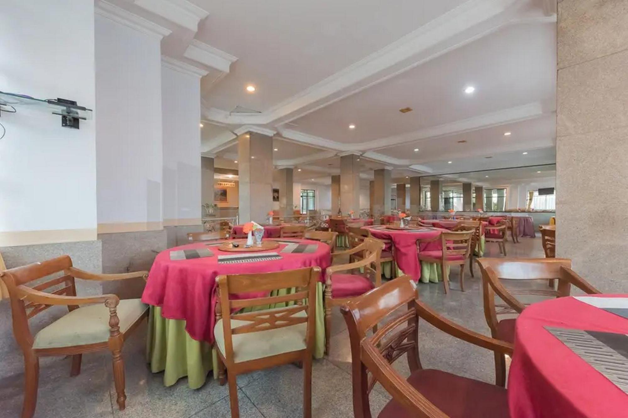 Hotel Ayong Linggarjati Kuningan Mitra Reddoorz Екстериор снимка