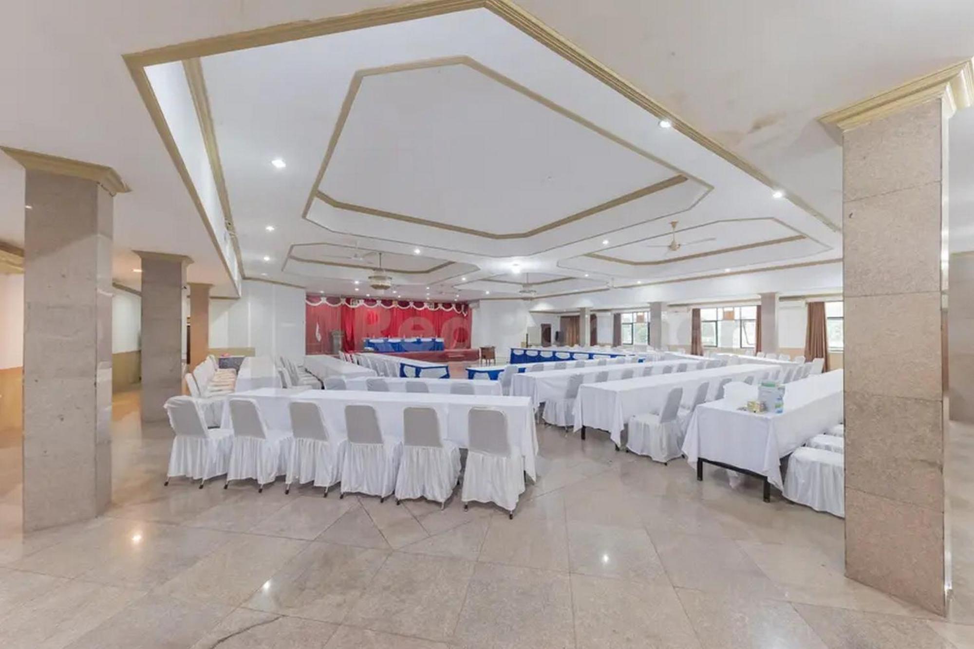 Hotel Ayong Linggarjati Kuningan Mitra Reddoorz Екстериор снимка