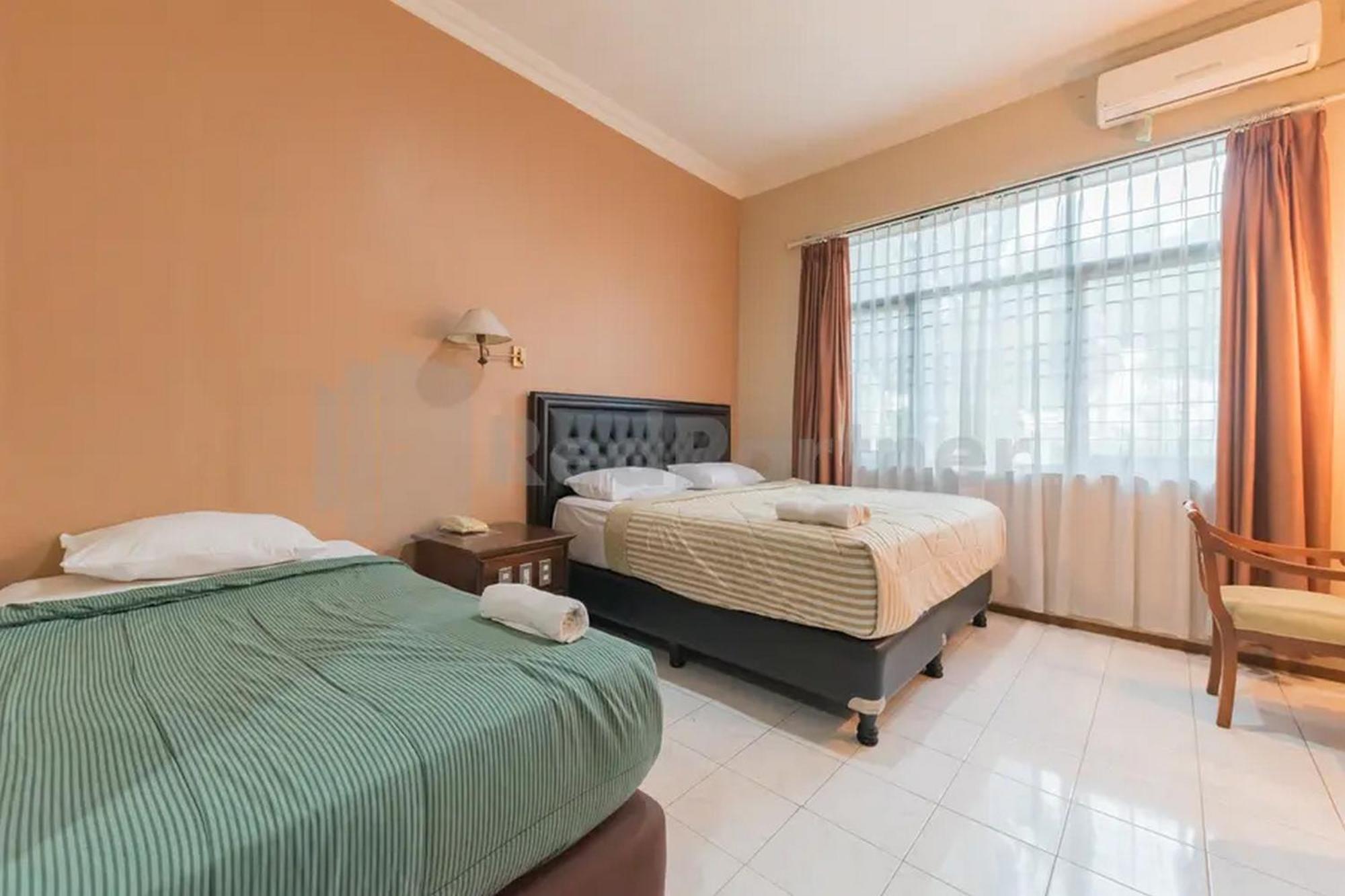 Hotel Ayong Linggarjati Kuningan Mitra Reddoorz Екстериор снимка